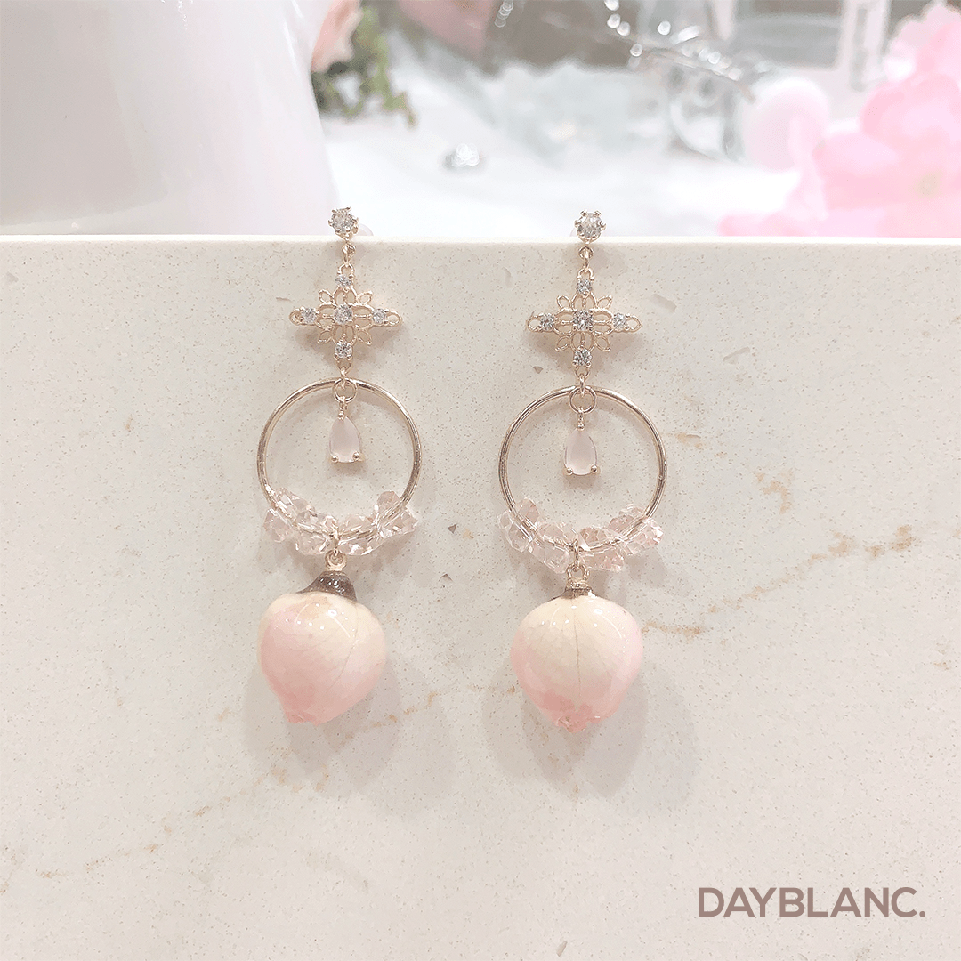 Peach Flower 복숭아 꽃 (Premium Earring) - DAYBLANC