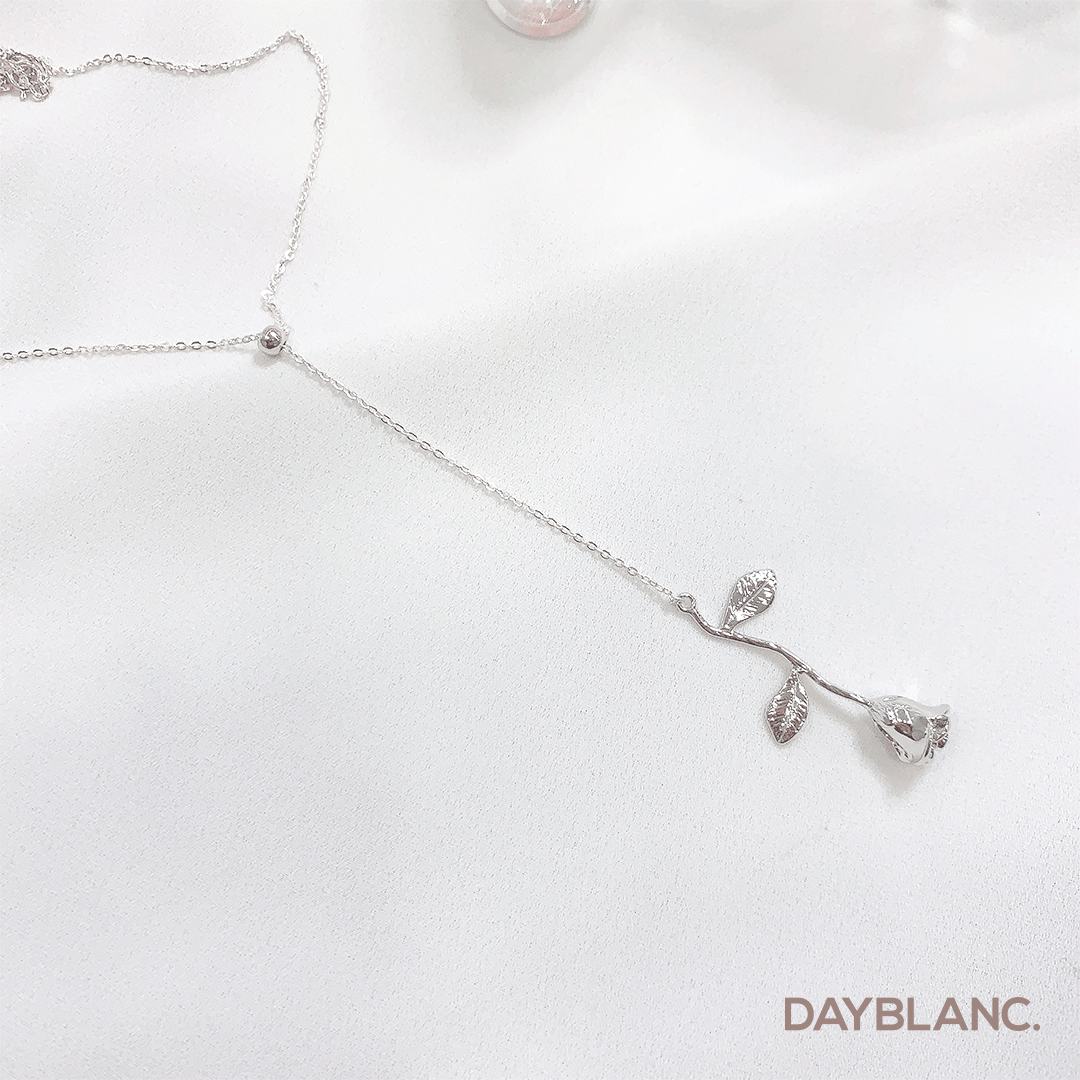 Enchanted Rose (Premium | Necklace) - DAYBLANC