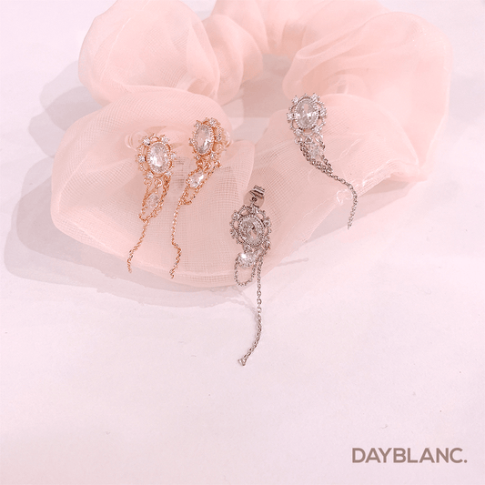 Grimhilde's Mirror (Earring) - DAYBLANC