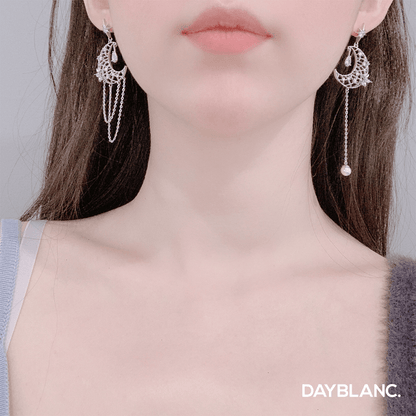 Delight Moon (Earring) - DAYBLANC