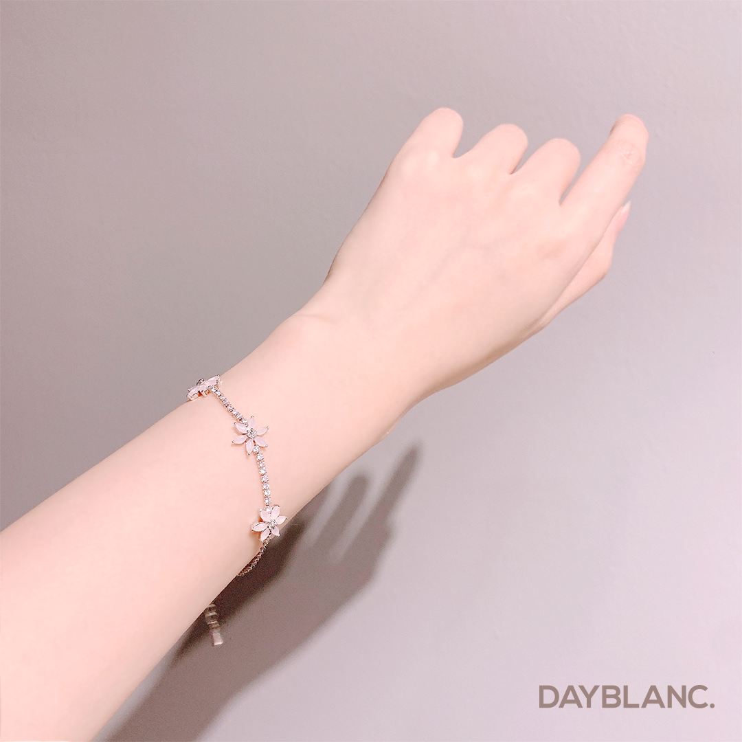 Winter Blossom (Bracelet) - DAYBLANC